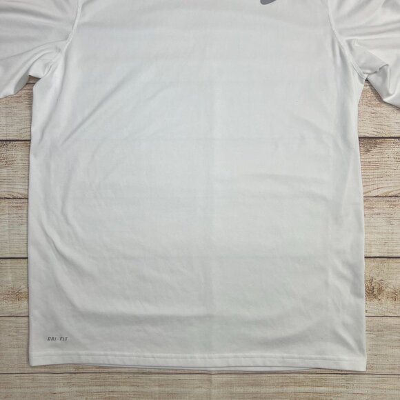 Nike Dri-Fit Men's XL White Short Sleeve Athletic Training T-Shirt Preowned - Picture 6 of 6